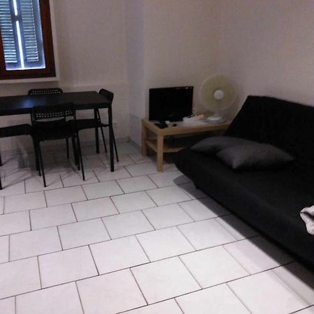 Soappartement Ла-Сейн-сюр-Мер Екстер'єр фото